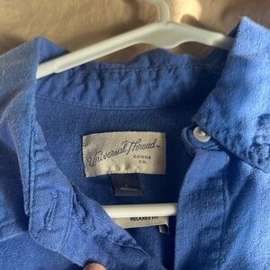 Universal Thread Women's Blue Button-Down Shirt